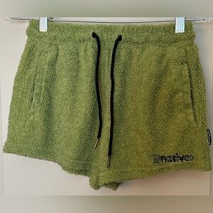 Native Language Sherpa Green Fleece Waist Tie Towel Shorties Women's Sz Medium